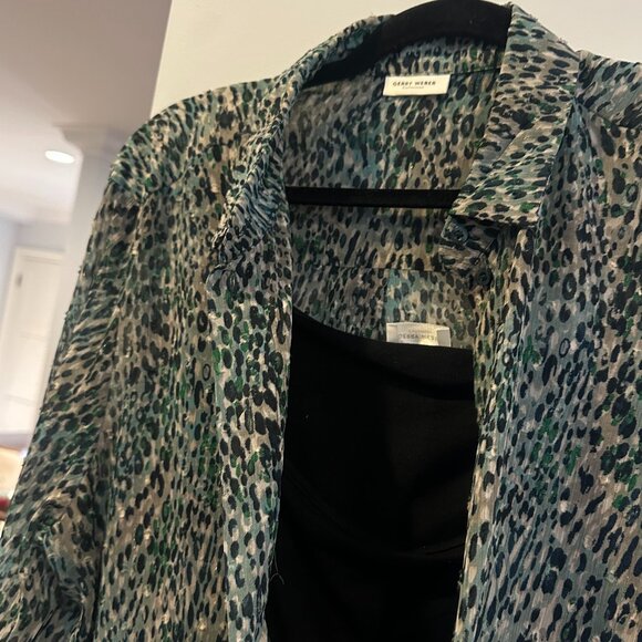 Gerry Weber Women's Blouse with built-in black tank - Picture 4 of 10